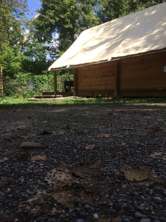 Hotel Camping Les Grillons Embrun Exterior foto